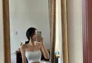 微密圈 – 摸摸良心，Cool文茜的油亮原图竟然是要免费的？这波操作还真让人惊奇。
