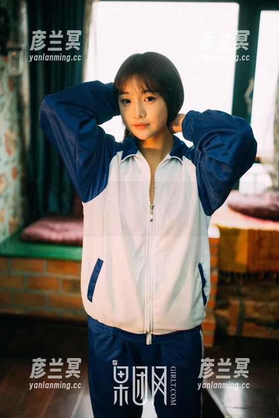 GIRLT果团网-莫雅淇 GIRLT果团网 - 短裙+莫雅淇,原图写真让人不自觉地多看几眼,但也没关系嘛