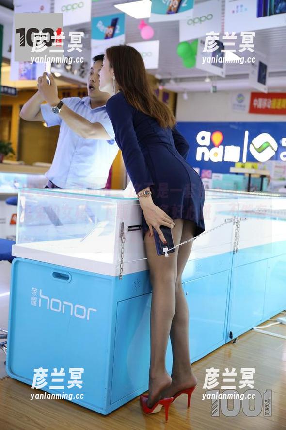 IESS异思趣向 - 这不是一套普通图集！兔兔的女秘，下载前准备好心脏，不然有点刺激！