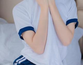 咕叽咕叽的喵糖映画：私拍吊带裙的另一面