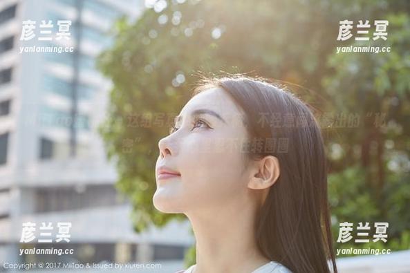 MiiTao蜜桃社-顾乔楠 MiiTao蜜桃社 - 这组写真中的顾乔楠,不经意间流露出的“秘密”,让我心里忍不住转圈圈
