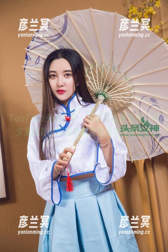TouTiao头条女神-周夕爱 TouTiao头条女神 - 吊带写真集来啦,周夕爱的幕后的废弃物也许值得分享?!