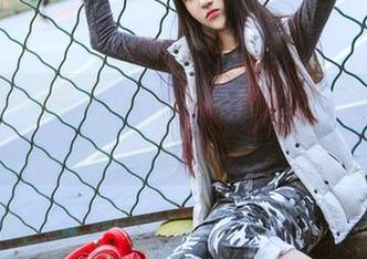 TouTiao头条女神 – 学姐变身，尹菲私拍图片里藏着小冒险！
