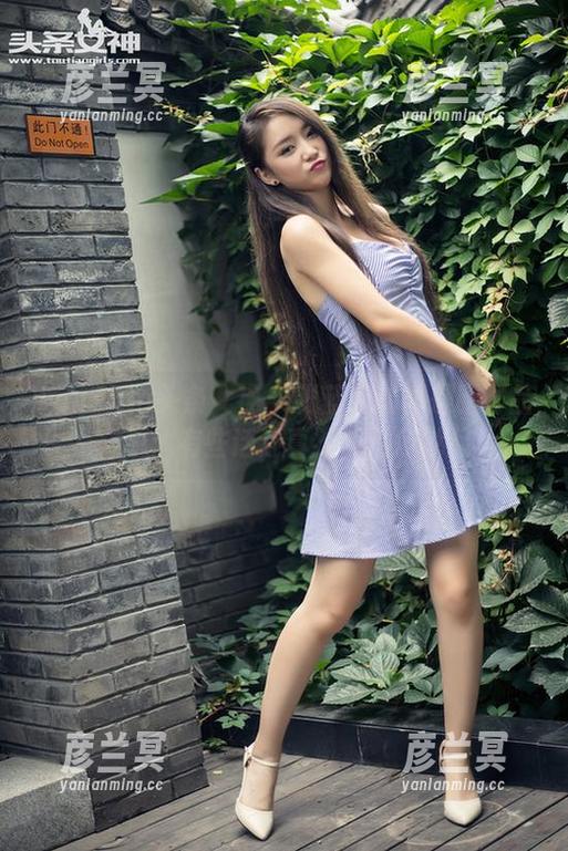 TouTiao头条女神 - 张蓝欣的体操服作品分享：有些话还真不知从何说起