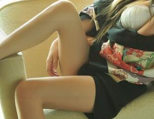 UGirls尤果网 – 这是什么最新的女仆套图？陈怡曼的表情像是对某个“任务”充满期待？