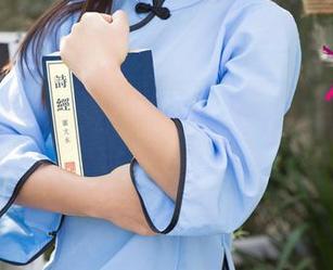 UGirls尤果网 – 面对韩乐优的女仆写真，我是不是该考虑换职业了？