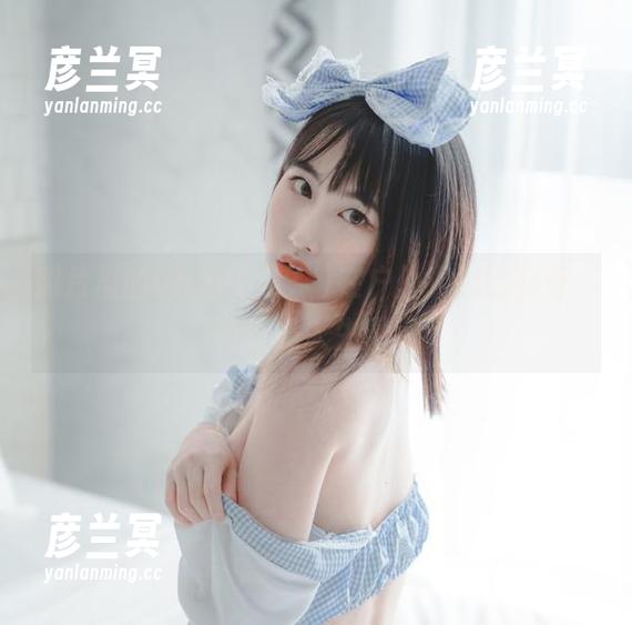 照片里的Uhye(이유혜)在户外混得比我好，简直是人生赢家
