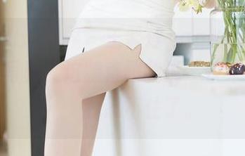 XIAOYU语画界 – 王馨瑶yanni黑丝美腿，精选写真，这腿直跟我说“快来关注我”，我忍不住了。