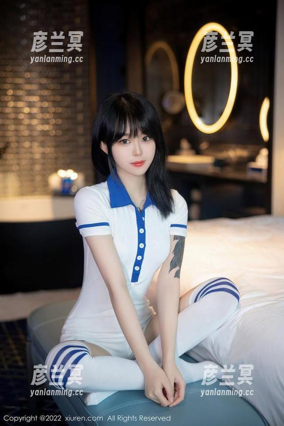 Xiuren秀人网-杨晨晨 Xiuren秀人网 - 别小看室外松柏,杨晨晨在原图里跟树成了朋友!