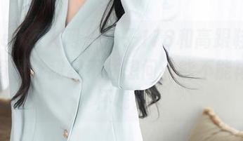 Xiuren秀人网 – 柚子178和高跟鞋，原图和资源让我忍不住想问：能不能再来一杯呢？