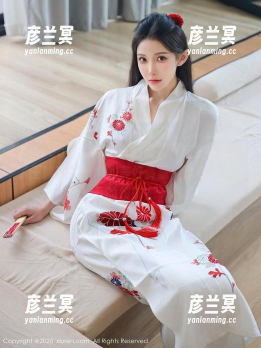 Xiuren秀人网-王馨瑶Yanni Xiuren秀人网 - 原图有礼,连衣裙暴露了王馨瑶Yanni的美好资源,谁来承包她的烦恼?