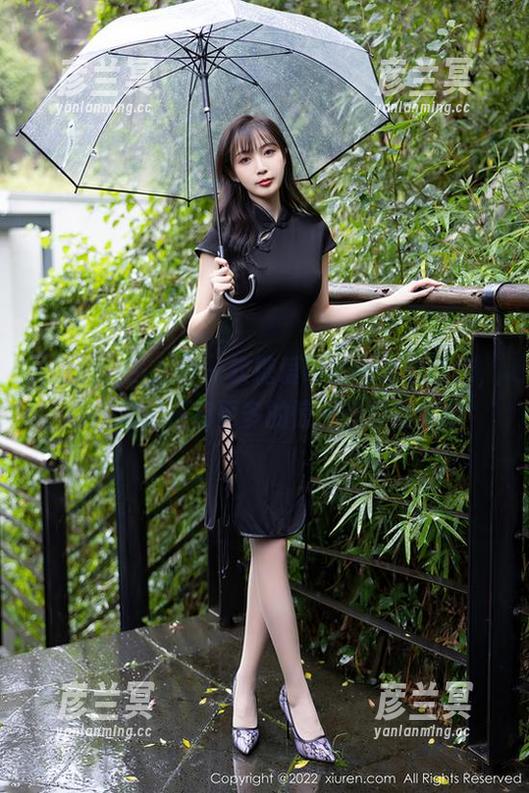Xiuren秀人网-软糖爱喝奶 Xiuren秀人网 - 软糖爱喝奶的套装图包,打开之后还有更多的惊喜在等着你哦