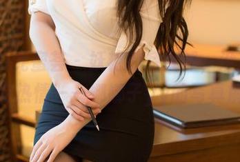 YouMi尤蜜荟 – 妖艳的兔女郎，没圣光，光有热情——娜娜子yy的写真解析