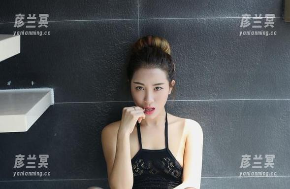 YouWu尤物馆-孟狐狸FoxYini YouWu尤物馆 - 下载后一秒就能看,孟狐狸FoxYini的少女写真值得一试吗?