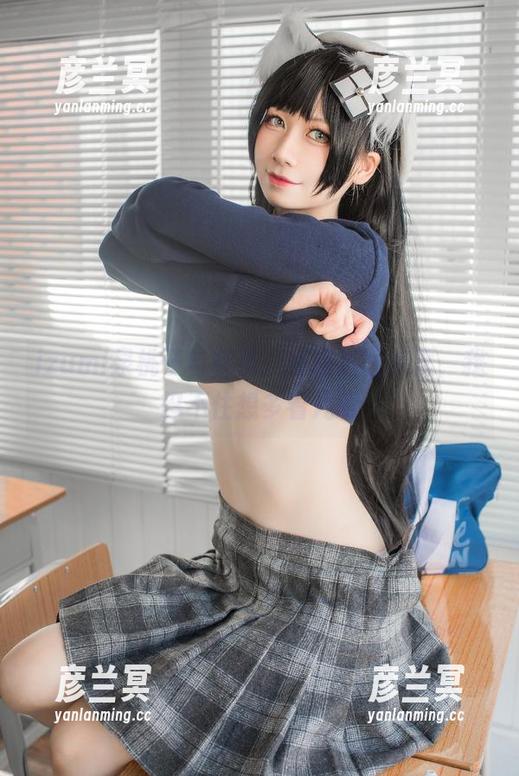 izumi泉桃子 izumi泉桃子与棉袜:在精选图库里,我忍不住想多看几眼