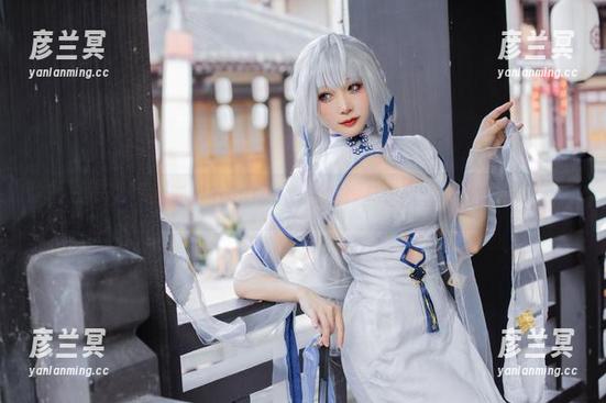 沙滩上的三刀刀miido，私房作品里藏着一丝傲娇