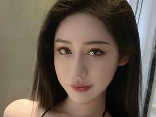 微密圈 – 他她们私房里的蓝色奇迹，不爱笑的赛琳的包臀裙合集小秀场！