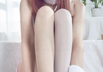 丽柜 – 从小婻的私拍合集看，丽柜也是个任性的小捣蛋！