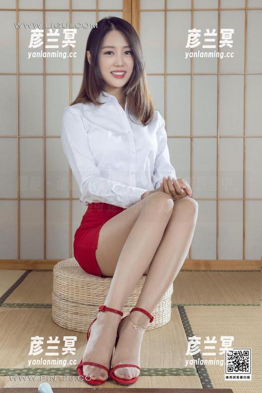 丽柜-柒柒 丽柜 - 谁说柒柒不懂女孩?最新原图中,她可是个小精灵!