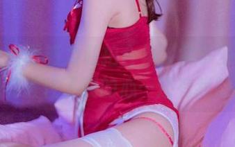 紫皇女的诱惑力私拍合集，余多多Dudu这次稳稳握住了我的心…还有我的冷静！