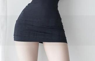 微密圈 – 你文茜的写真集新作：“红色皮带”：就让我们的灵魂快点奔放起来！