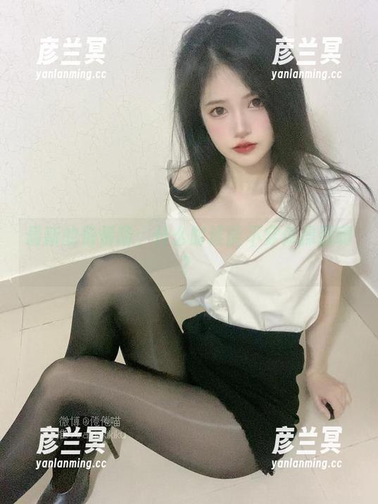 倦倦喵 最新的倦倦喵:什么时候能不穿体操服啊?