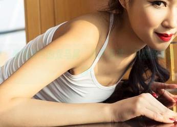 克拉女神 – 看到瑞莎的双马尾，我不想哭，只想要那张免费的美图！