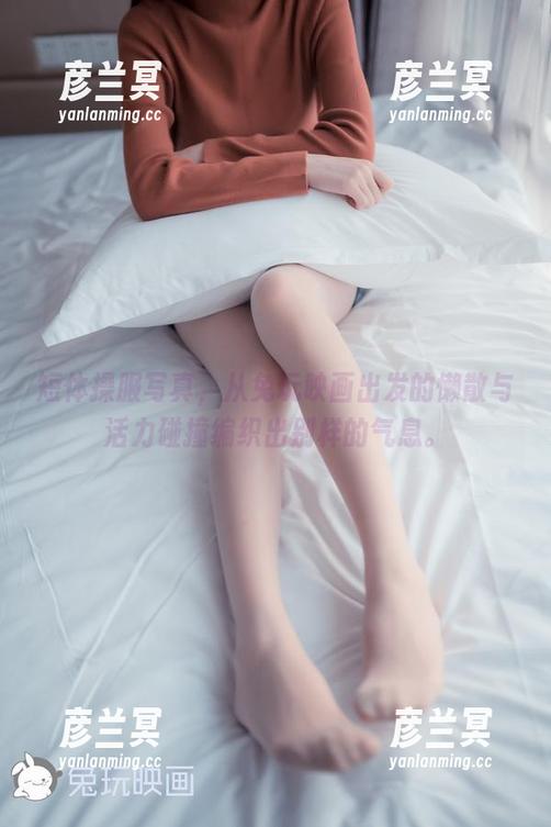 兔玩映画 短体操服写真,从兔玩映画出发的懒散与活力碰撞编织出别样的气息。