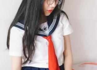 兔玩映画：定制版学妹，制服那么甜，适合做成糖果包装！