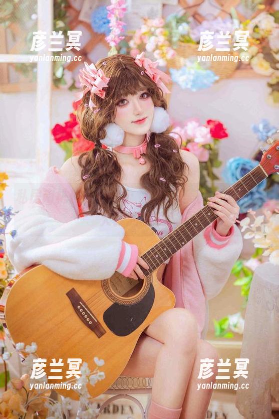 私房南桃Momoko：看我的美脚，怎能磨灭我的气质？