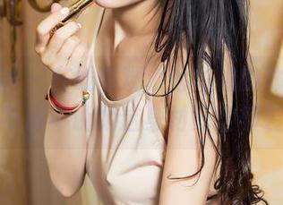 头条女神 – 在线奇观：七姑娘的体操服，不得不说她这身材配这服装