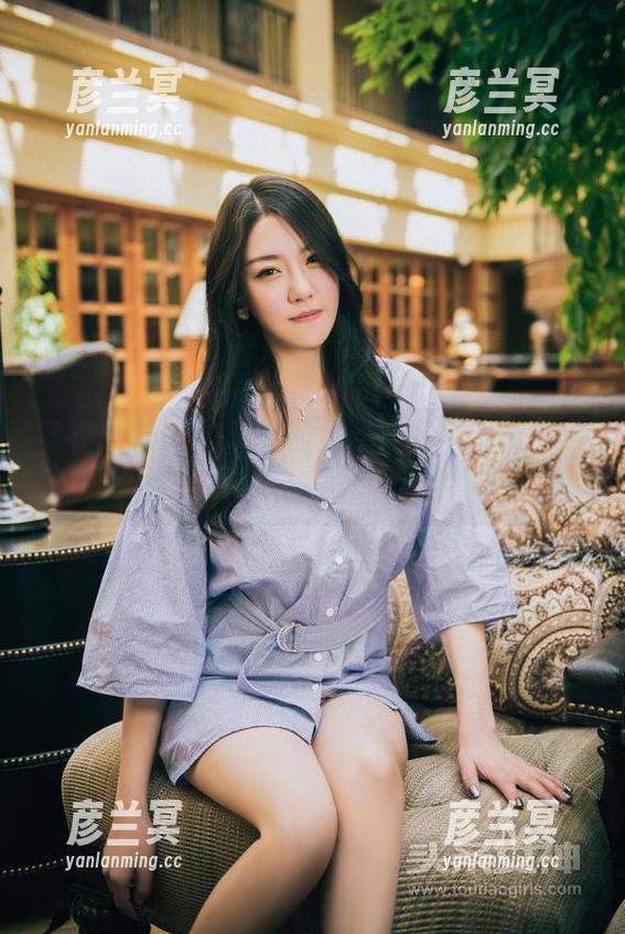 头条女神-尹菲 头条女神 - 美图里的尹菲,私房时光悄然流淌