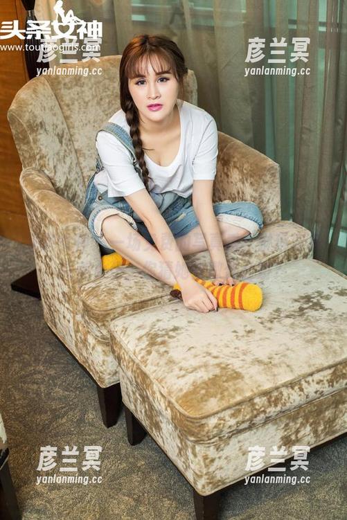 头条女神 - 一场免费的写真秀，琳琳变身完美女仆，你猜她会撒什么娇？