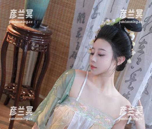 奈汐酱Nice 图库下载时间:奈汐酱Nice的猫耳透明围裙请收好!