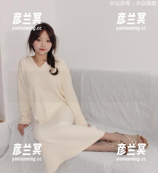 小众视觉 - 微妙的美，玲玲黑丝私房原图，似乎每一帧都有故事，但又不说出来。