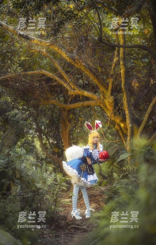 想体验学妹的日常？小野妹子w超清写真等你来嗨