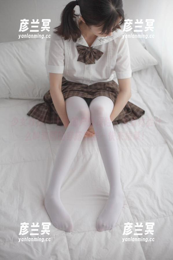 少女秩序-千澄 少女秩序 - 千澄的户外探险,免费体验什么叫套图的穿搭魔法~快来拔草!