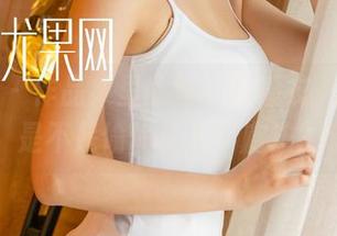 尤果网 – 作品集里的每一件睡衣，周妍希是不是偷偷加入了魔法？