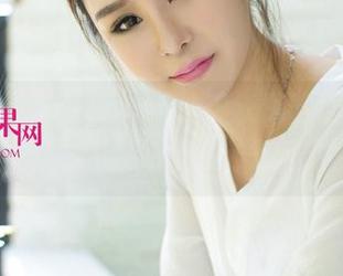 尤果网 – 李凌子最新处于水雾朦胧中的浴室作品集，谁能抵挡这样的诱惑？