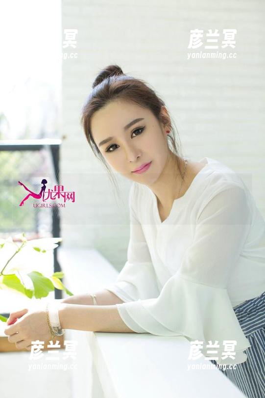 尤果网 - 李凌子最新处于水雾朦胧中的浴室作品集，谁能抵挡这样的诱惑？