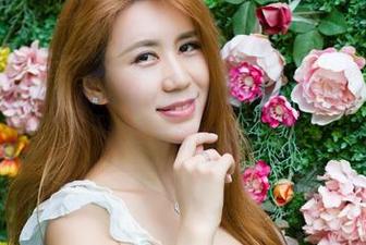尤物馆 – 更新！Amrita贞贞的奶牛写真集，保证让你对牛有新的见解