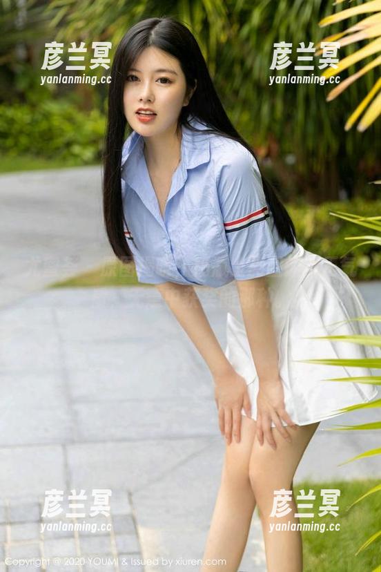 尤蜜荟 - 原图揭晓，奶瓶土肥圆的女王气质，无意中获奖的那种。
