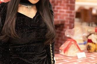 尤蜜荟 – 图包里的袅袅婷婷：孙梦瑶V的校园写真，充满了春天的气息——小草真绿啊。