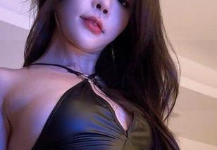 微密圈 – 看完这组原图，徐莉芝与网袜的搭配，我该相信我的眼睛吗？