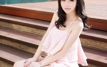 推女神 – 可儿Kayen的校园定制写真：一场刻意不刻意的追逐