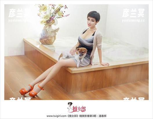 推女郎-娜露 推女郎 - 娜露的居家作品:报平安!我还活着,只是被软绵绵的抱枕围攻了。