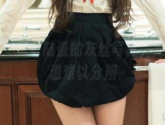 推女郎 – 拥有陆瓷的灰丝写真，定制的味道难以分辨