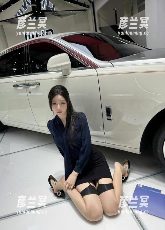 是小逗逗 微密圈 - 直击心灵的!?是小逗逗最新教室合集,太多画面让我无从选择!