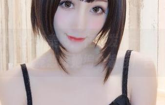 木之本果全套美脚：在沙发上一秒沉迷，下一秒竟想给她编个凉鞋广告！