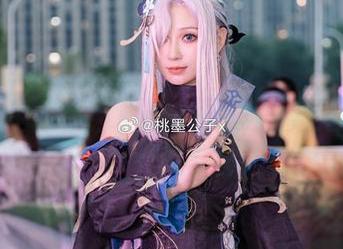 逃不开的目光：桃墨公子的希娜小姐美图合集